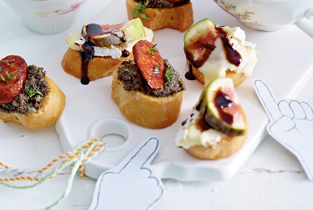 Knusprige Partycrostini Rezept Knusprige Partycrostini Rezept