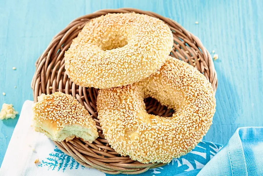 Knusprige Sesamkringel Rezept Knusprige Sesamkringel Rezept