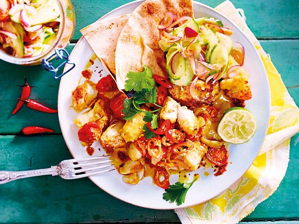 Knuspriges Fischcurry mit Gurkensalat Rezept Knuspriges Fischcurry mit Gurkensalat Rezept