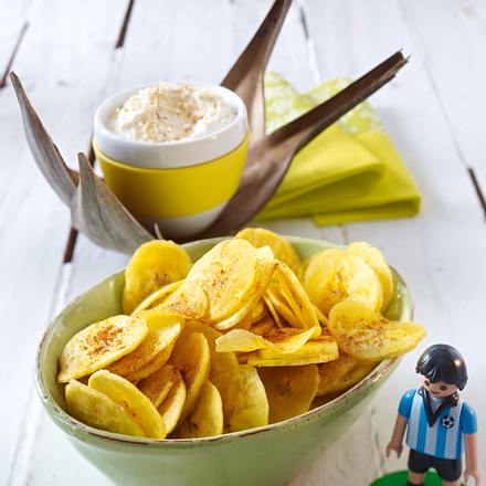Kochbananenchips mit Kokos-Ingwer-Dip Rezept Kochbananenchips mit Kokos-Ingwer-Dip Rezept