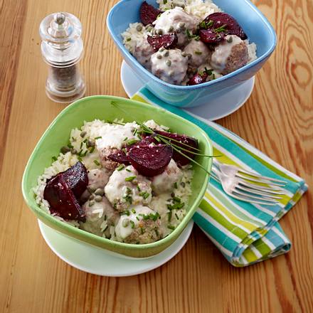 Königsberger Hackbällchen mit ofengebackener Roter Bete Rezept