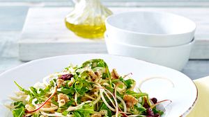 Kohlrabi-Apfel-Salat mit Cranberries Rezept - Foto: House of Food / Bauer Food Experts KG