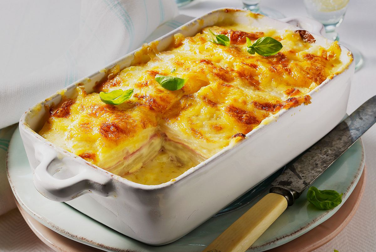 Kohlrabi-Kartoffel-Gratin mit Schinken Rezept