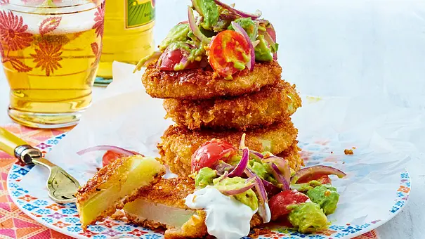 Kohlrabischnitzel mit Joghurtaioli - Foto: LECKER @ Bauer Media Group