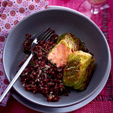 Kohlrouladen mit Lachs Rezept Kohlrouladen mit Lachs Rezept