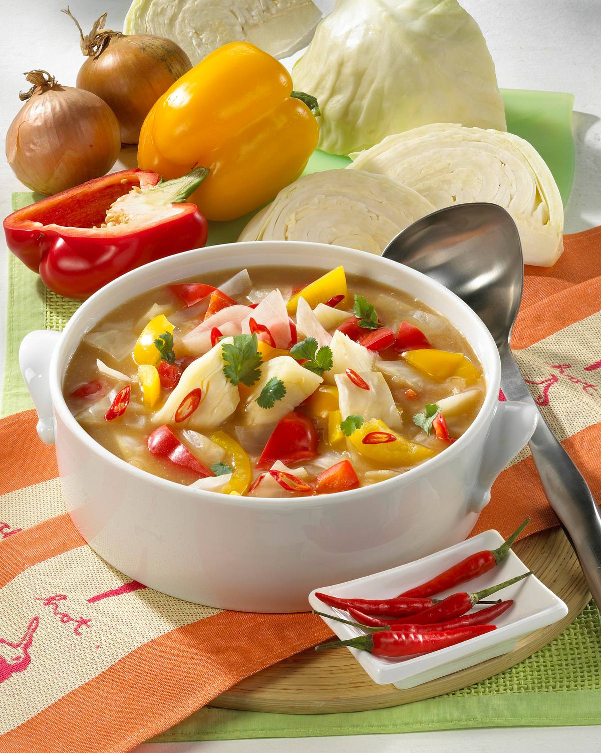 Kohlsuppe mit Chili Rezept