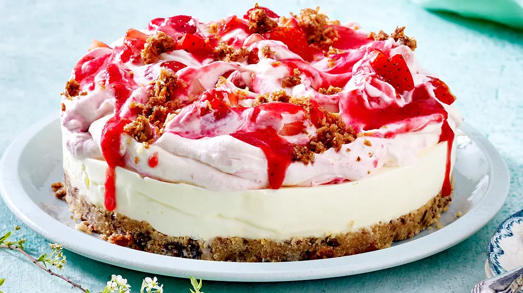 Kokos-Erdbeer-Torte ohne Backen Rezept - Foto: LECKER @ Bauer Media Group