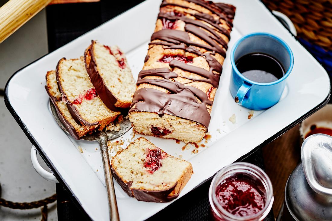 Kokos-Kastenkuchen Rezept | LECKER
