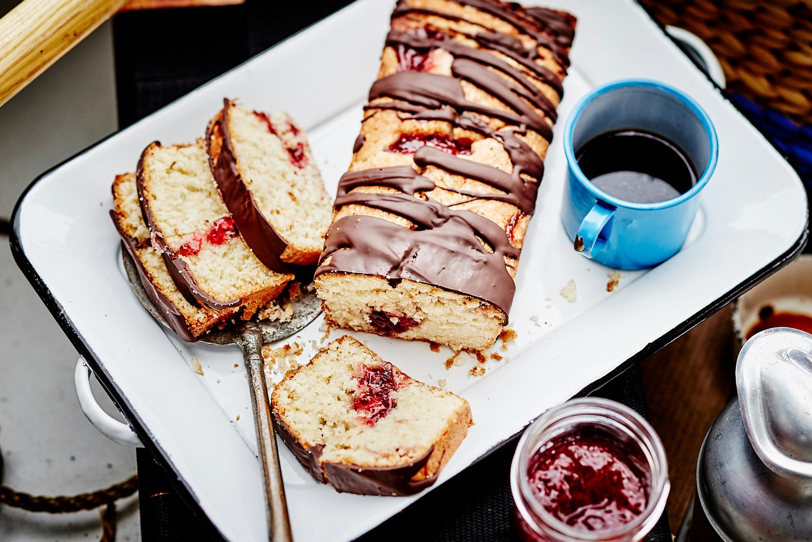 Kokos-Kastenkuchen Rezept | LECKER