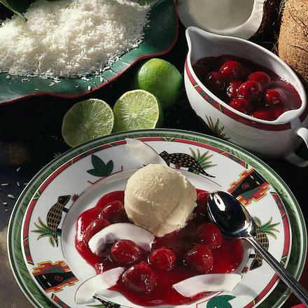 Kokos-Kirschen mit Vanille-Eis Rezept