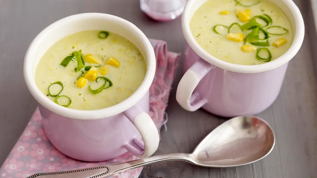 Kokos-Mais-Suppe Rezept - Foto: LECKER @ Bauer Media Group Kokos-Mais-Suppe Rezept - Foto: LECKER @ Bauer Media Group