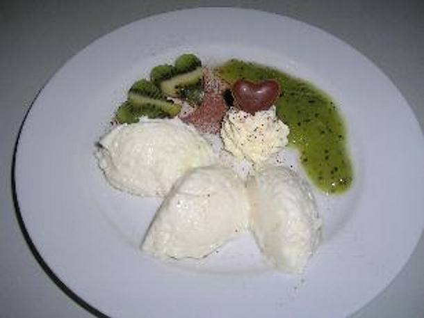 Kokos-Mousse liebt Kiwi-Mark Rezept