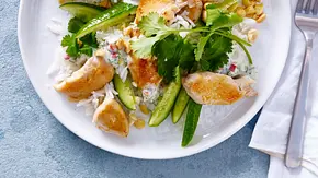 Kokos-Reis-Salat mit Hähnchen Rezept - Foto: LECKER @ Bauer Media Group Kokos-Reis-Salat mit Hähnchen Rezept - Foto: LECKER @ Bauer Media Group