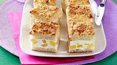 Kokos-Streuselkuchen mit Ananas Rezept - Foto: LECKER @ Bauer Media Group