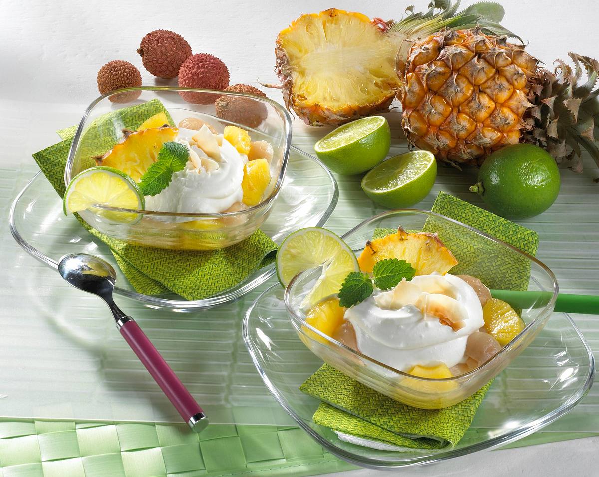 Kokoscreme mit Litschis und Ananas Rezept