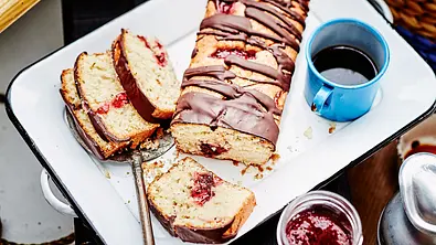 Kokoskastenkuchen Rezept - Foto: LECKER @ Bauer Media Group