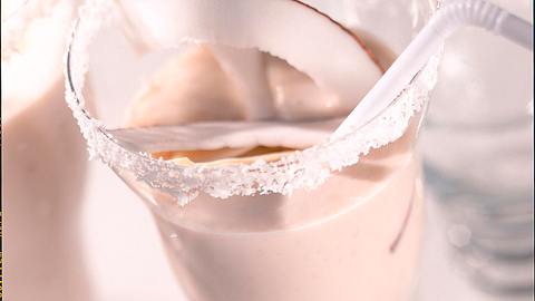 Kokosmilch mit Banane Rezept - Foto: House of Food / Bauer Food Experts KG