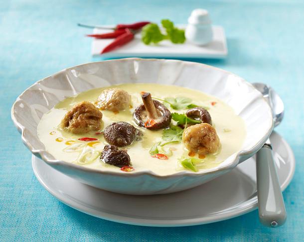 Kokossuppe mit Brätbällchen Rezept Kokossuppe mit Brätbällchen Rezept
