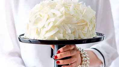 Kokostorte Chapeau Rezept - Foto: LECKER @ Bauer Media Group