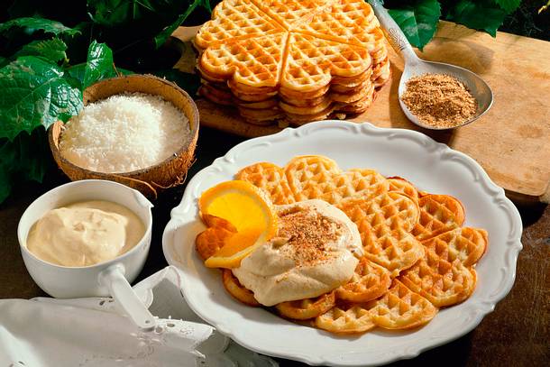 Kokoswaffeln mit Sanddornquark Rezept