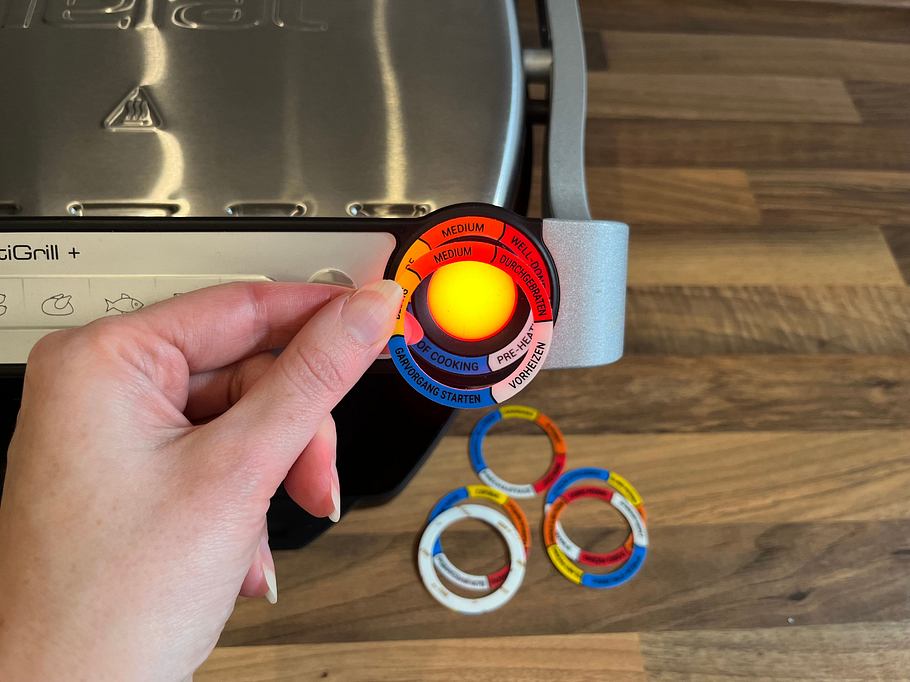 Gelb steht für blutig, Orange für medium und Rot für durchgegart. Mit der farbigen Garstufenanzeige, zeigt mir der OptiGrill+, ob mein Grillgut schon den gewünschten Gargrad erreicht hat Gelb steht für blutig, Orange für medium und Rot für durchgegart. Mit der farbigen Garstufenanzeige, zeigt mir der OptiGrill+, ob mein Grillgut schon den gewünschten Gargrad erreicht hat