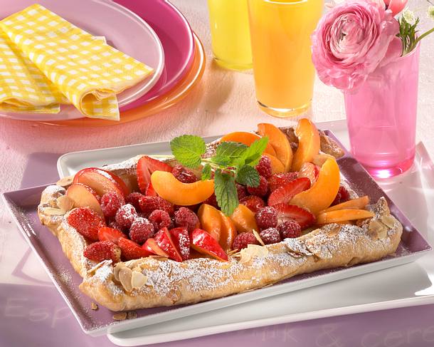 Kopenhagener-Obstkuchen Rezept Kopenhagener-Obstkuchen Rezept