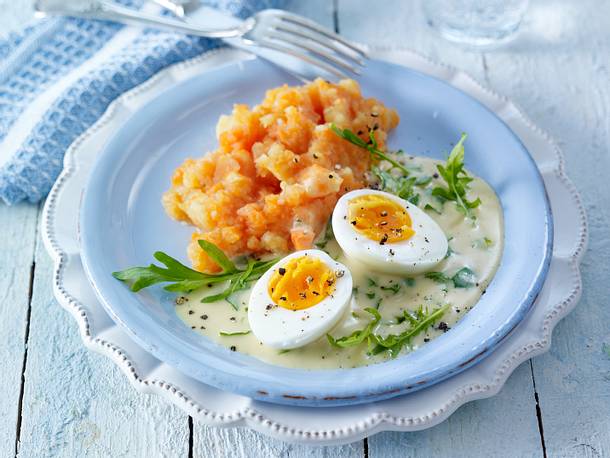 Kostenbewusste Senf-Eier zu Möhrenstampf Rezept Kostenbewusste Senf-Eier zu Möhrenstampf Rezept
