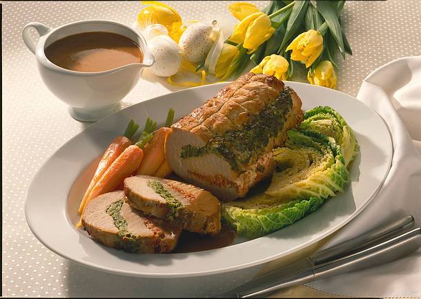 Kotelettbraten mit bunter Paprikafüllung Rezept Kotelettbraten mit bunter Paprikafüllung Rezept