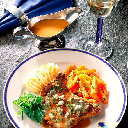 Koteletts mit Gorgonzola Rezept Koteletts mit Gorgonzola Rezept