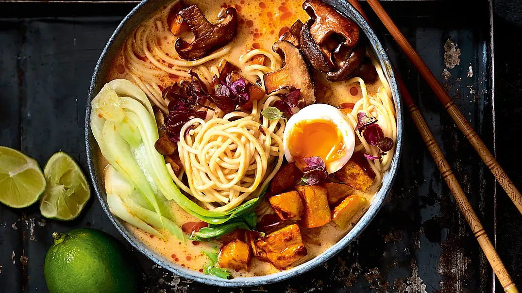 Kotteri-Ramen Rezept - Foto: LECKER @ Bauer Media Group Kotteri-Ramen Rezept - Foto: LECKER @ Bauer Media Group
