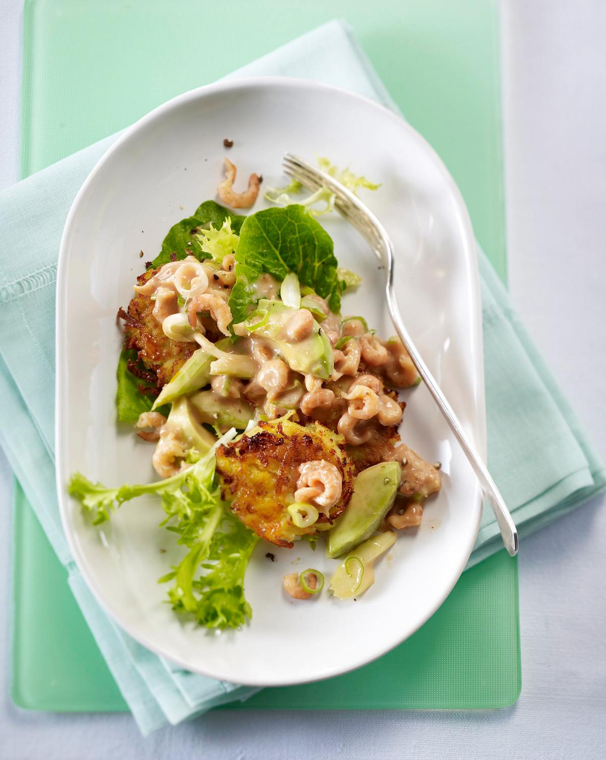 Krabbensalat mit Mini-Rösti und Frisée-Salat Rezept