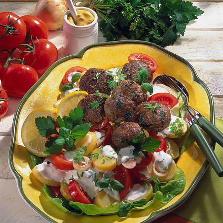 Kräuter-Frikadellen zu Kartoffelsalat Rezept Kräuter-Frikadellen zu Kartoffelsalat Rezept