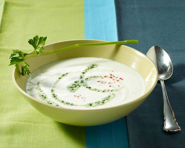 Kräuter-Joghurt-Suppe Rezept