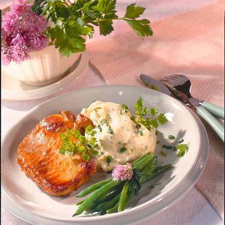 Kräuter-Kratoffelpüree zu Schweinekotelett Rezept Kräuter-Kratoffelpüree zu Schweinekotelett Rezept