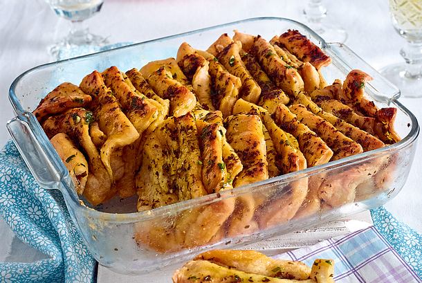 Kräuterbutter-Zupfbrot Rezept
