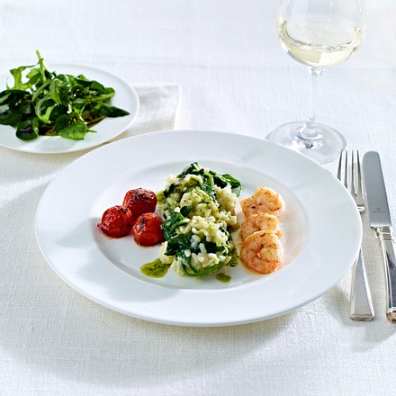 Kräuterrisotto mit Schmortomaten, Tiefseekrabben und Frühlingskräutersalat Rezept