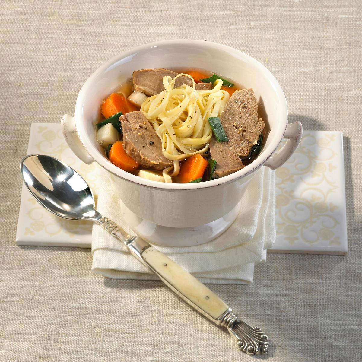 Kräftige Gänsebrühe Rezept