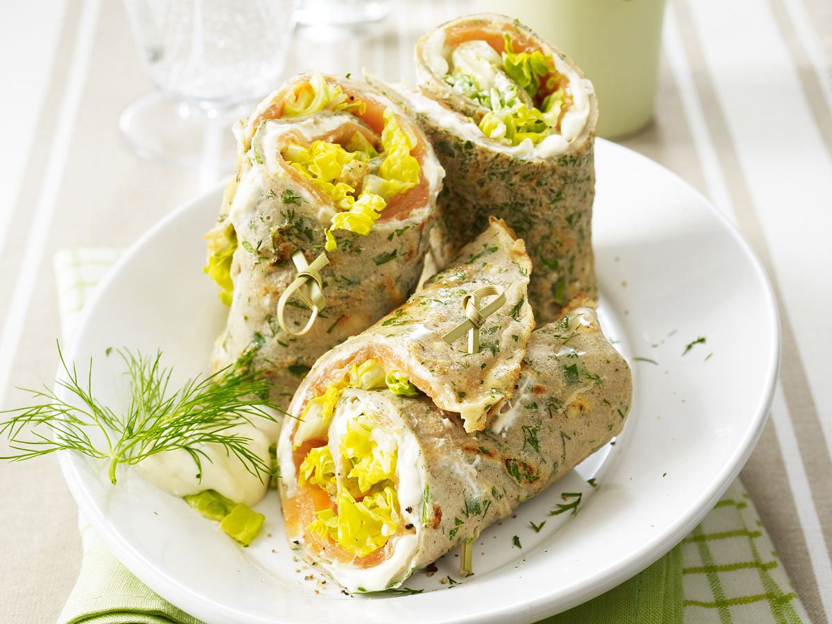 Kräuter-Buchweizen-Wraps mit geräuchertem Lachs Rezept