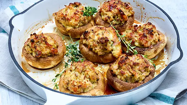 Kräuter-Champignons aus dem Ofen Rezept - Foto: LECKER @ Bauer Media Group Kräuter-Champignons aus dem Ofen Rezept - Foto: LECKER @ Bauer Media Group