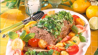 Kräuter-Hackbraten Rezept - Foto: LECKER @ Bauer Media Group