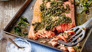 Kräuter-Lachs aus dem Ofen Rezept - Foto: House of Food / Bauer Food Experts KG