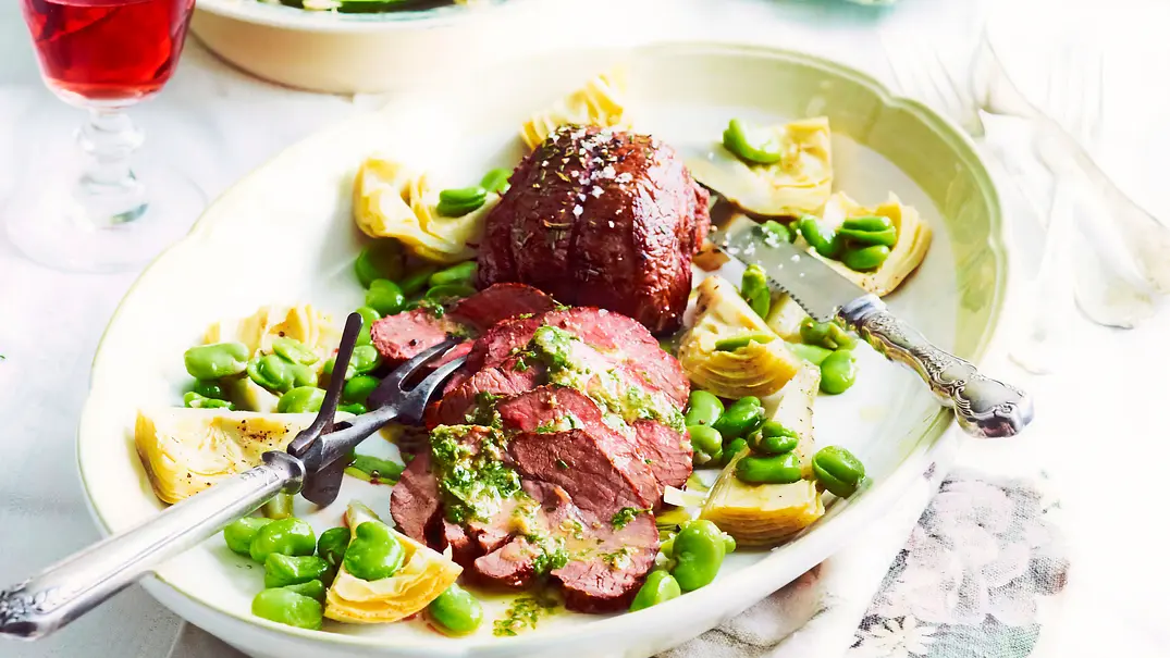 Kräuter-Lamm mit mediterranem Gemüse Rezept - Foto: LECKER @ Bauer Media Group Kräuter-Lamm mit mediterranem Gemüse Rezept - Foto: LECKER @ Bauer Media Group