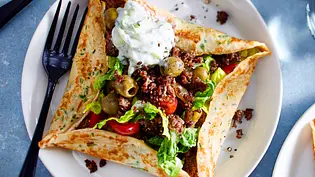 Kräuter-Pfannkuchen auf griechische Art Rezept - Foto: LECKER @ Bauer Media Group