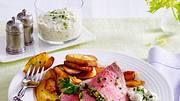 Kräuter-Roastbeef mit Remoulade und Bratkartoffeln Rezept - Foto: House of Food / Bauer Food Experts KG