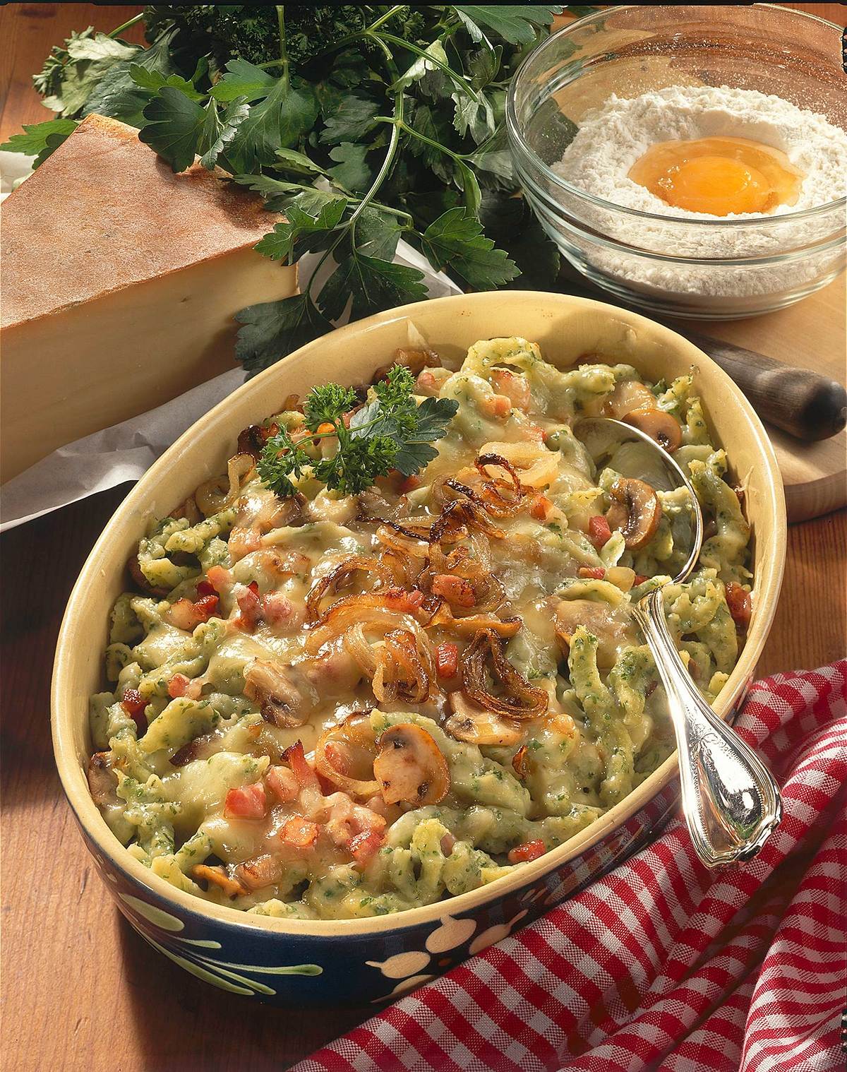 Kräuter-Spätzle mit Champignons Rezept