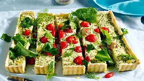 Kräuter-Tomaten-Tarte Rezept - Foto: LECKER @ Bauer Media Group Kräuter-Tomaten-Tarte Rezept - Foto: LECKER @ Bauer Media Group