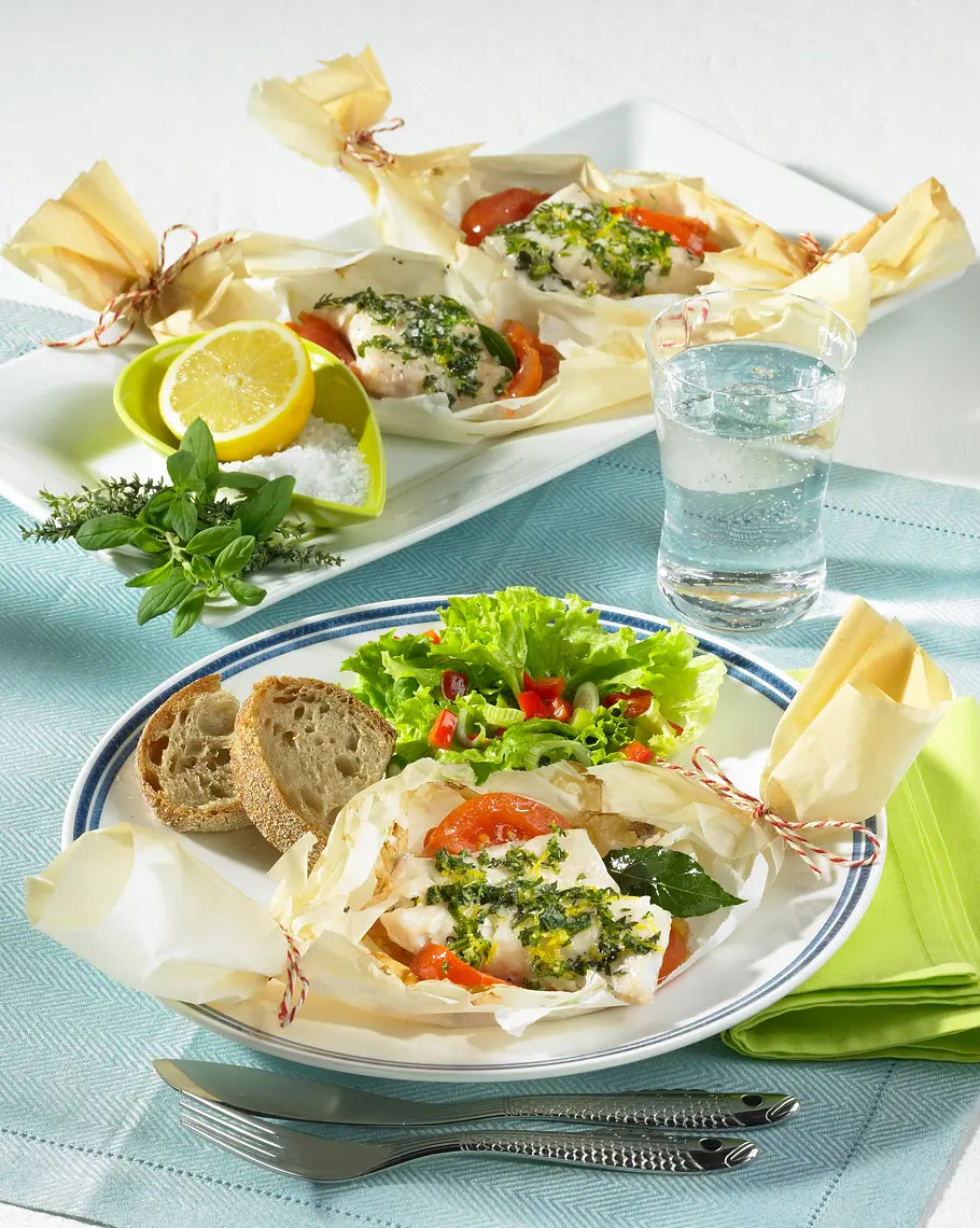 Kräuter-Zitronen-Fisch in Pergament Rezept Kräuter-Zitronen-Fisch in Pergament Rezept