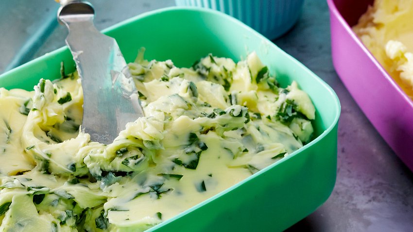 Kräuterbutter selber machen Rezept - Foto: House of Food / Bauer Food Experts KG