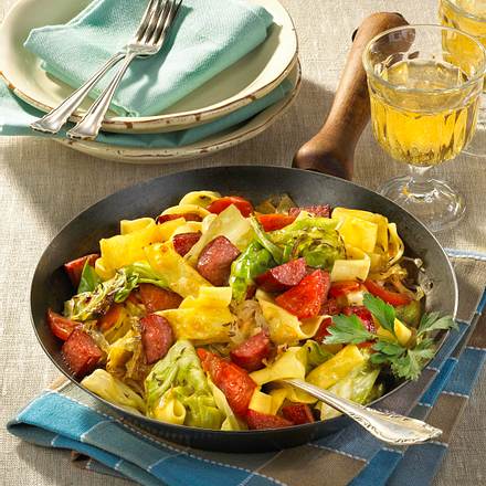 Krautfleckerl mit Kabanossi Rezept Krautfleckerl mit Kabanossi Rezept