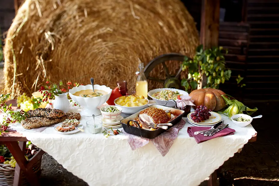 Krautsalat mit Speck-Zwiebel-Sahne-Dressing Rezept Krautsalat mit Speck-Zwiebel-Sahne-Dressing Rezept